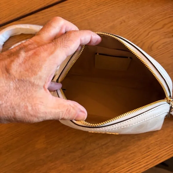 NWT ๐ฒ Coach Madi Crossbody Bag in Chalk Signature Leather - Picture 9 of 13